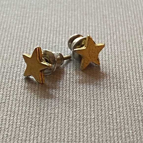 Urban Outfitters Gold Star Earrings - Picture 2 of 4